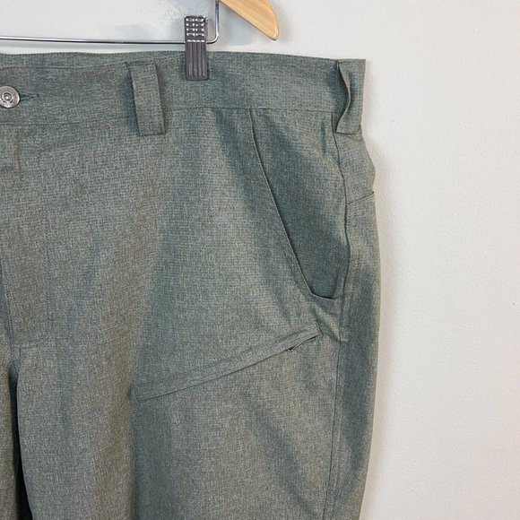 Duluth Trading Co Shorts Mens 44 DuluthFlex Breezeshooter 11" Shorts Green - Picture 2 of 12